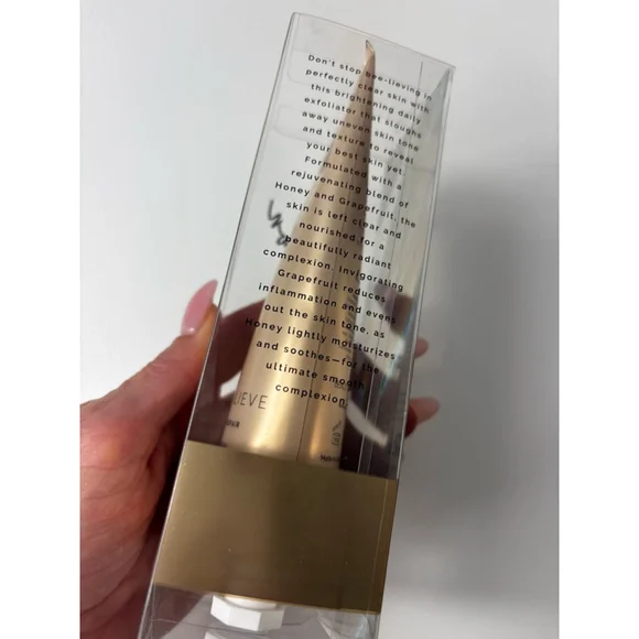 Sun + Moon Daily Facial Exfoliator 5.1 fl oz Beige New In Box - Picture 10 of 10